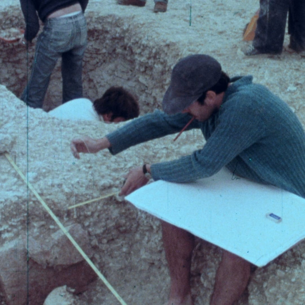 0677FS0008_1979-1980_Fouilles-de-Vron-Necropole-21